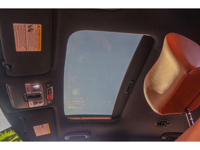 Photo of 2024 Ebony Black Kia Telluride