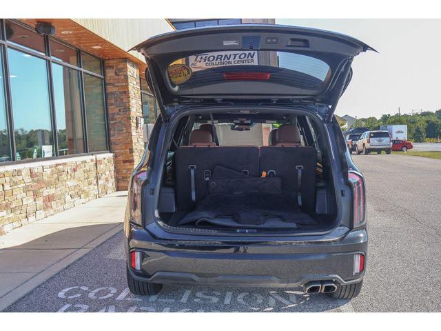 Photo of 2024 Ebony Black Kia Telluride