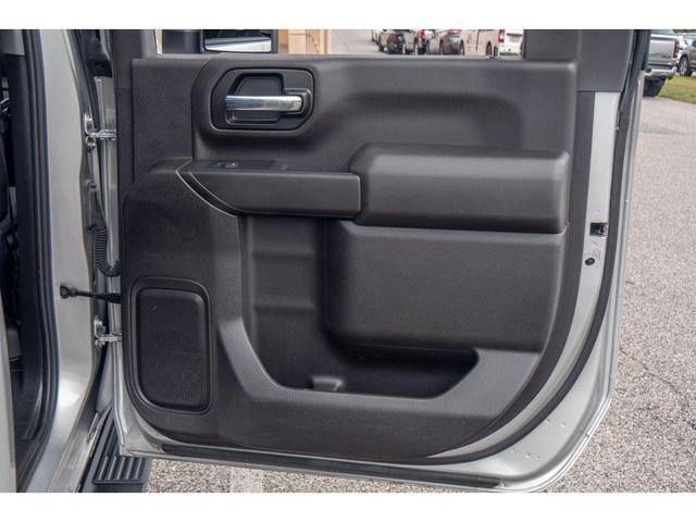 Photo of 2022 Silver Ice Metallic Chevrolet Silverado 2500