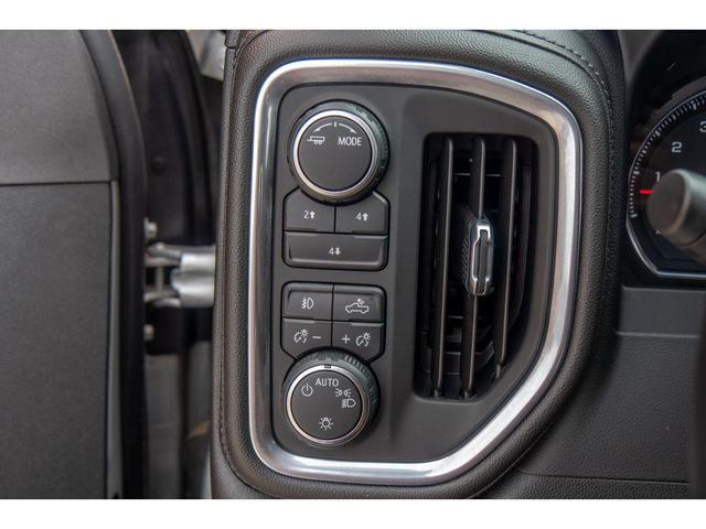 Photo of 2022 Silver Ice Metallic Chevrolet Silverado 2500