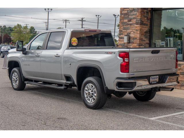 Photo of 2022 Silver Ice Metallic Chevrolet Silverado 2500