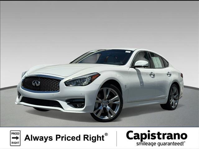 2015 Infiniti Q70