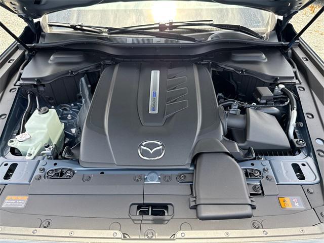 Photo of 2025 Polymetal Gray Metallic Mazda CX-70 PHEV