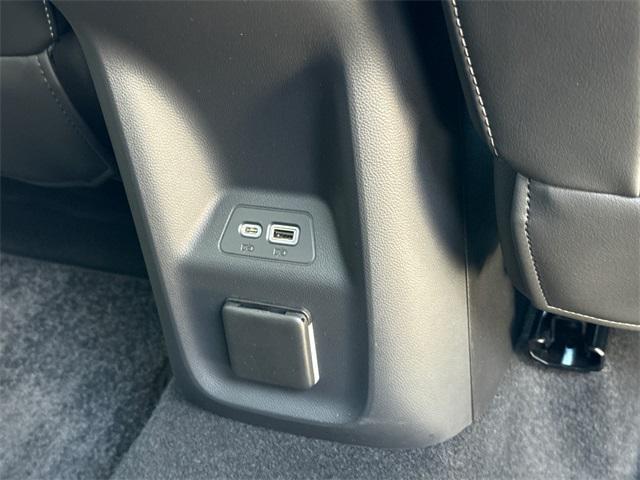 Photo of 2022 Satin Steel Metallic Buick Envision