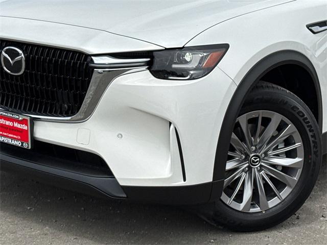Photo of 2025 Rhodium White Premium Mazda CX-90 PHEV