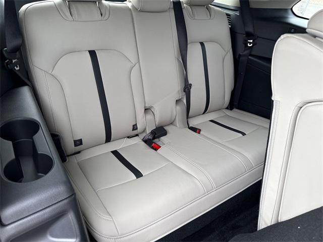 Photo of 2025 Rhodium White Premium Mazda CX-90 PHEV