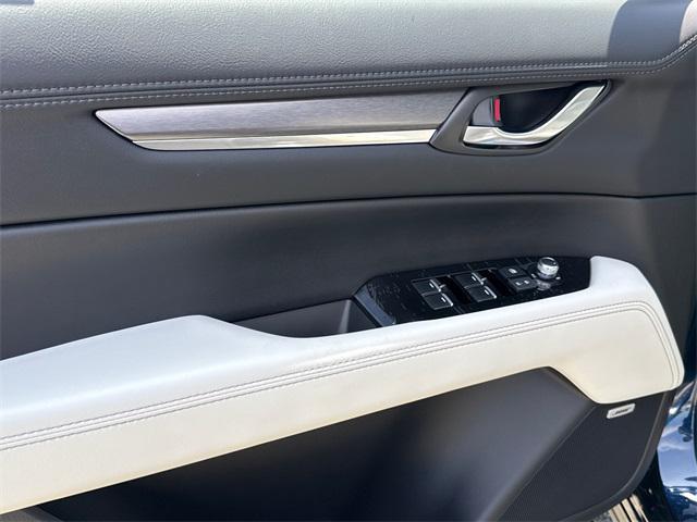 Photo of 2025 Deep Crystal Blue Mica Mazda CX-5