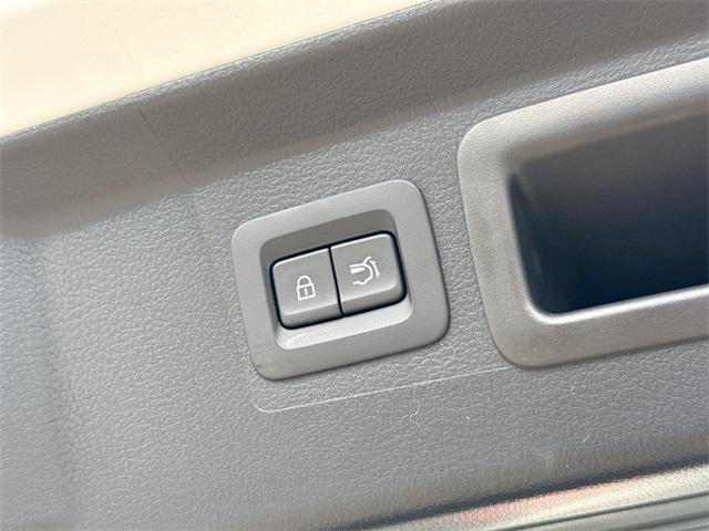 Photo of 2025 Wind Chill Pearl Mazda CX-50