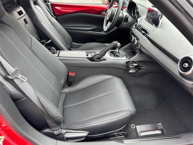 Photo of 2025 Soul Red Crystal Metallic Mazda MX-5 Miata