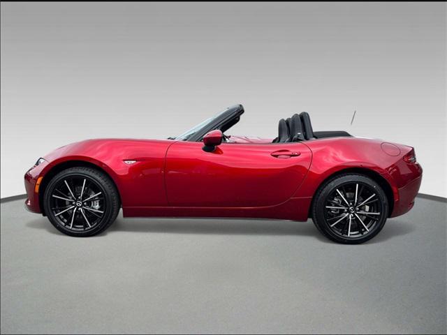 Photo of 2025 Soul Red Crystal Metallic Mazda MX-5 Miata
