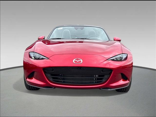 Photo of 2025 Soul Red Crystal Metallic Mazda MX-5 Miata
