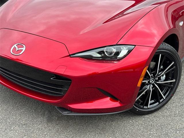 Photo of 2025 Soul Red Crystal Metallic Mazda MX-5 Miata