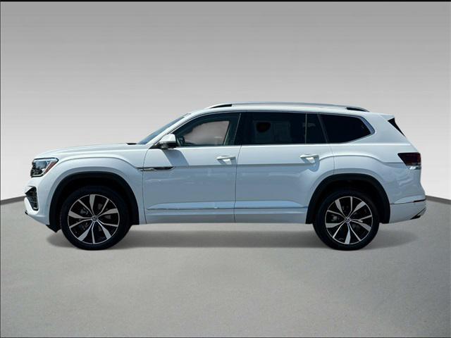 Photo of 2025 Opal White Pearl Volkswagen Atlas