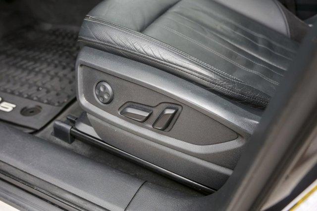 Photo of 2018 Gray Metallic Audi Q5