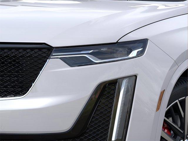 Photo of 2025 Crystal White Tricoat Cadillac XT6