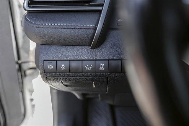 Photo of 2019 White Toyota Camry
