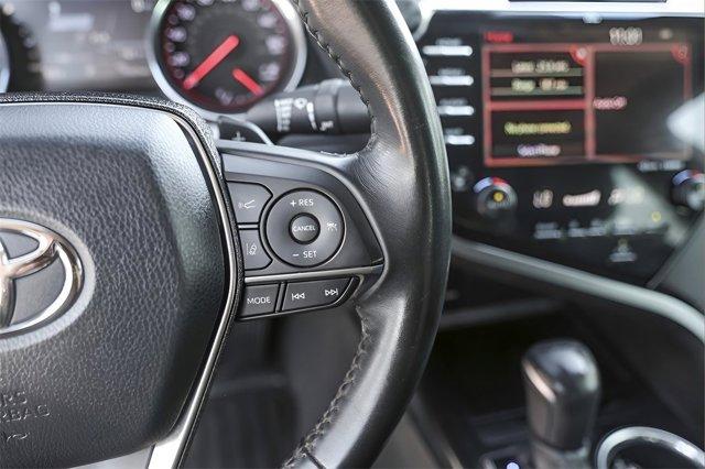 Photo of 2019 White Toyota Camry