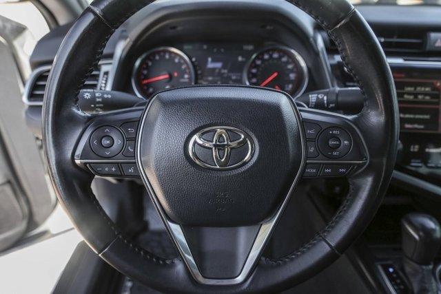 Photo of 2019 White Toyota Camry
