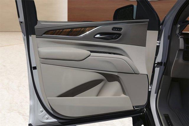 Photo of 2021 Crystal White Tricoat Cadillac Escalade