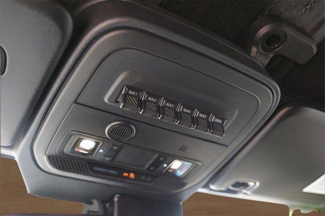 Photo of 2024 Oxford White Ford Bronco