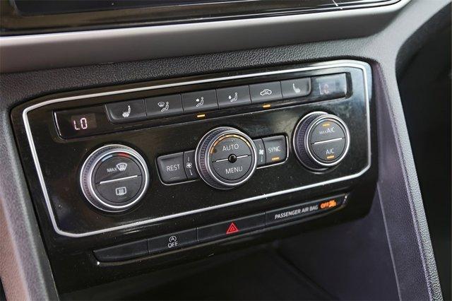 Photo of 2021 Blue Volkswagen Atlas