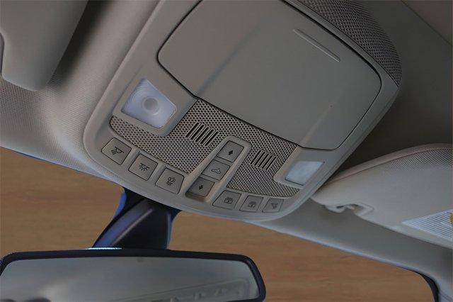 Photo of 2020 White Platinum Lincoln MKZ