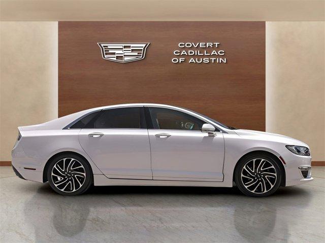 Photo of 2020 White Platinum Lincoln MKZ