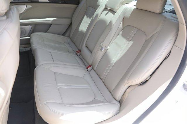 Photo of 2020 White Platinum Lincoln MKZ