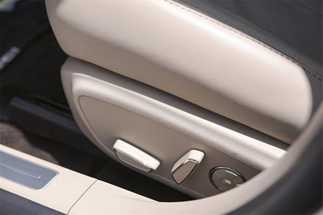 Photo of 2020 White Platinum Lincoln MKZ