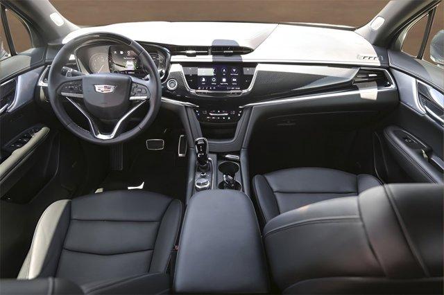 Photo of 2023 Argent Silver Metallic Cadillac XT6