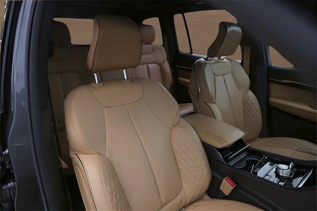 Photo of 2024 Baltic Gray Metallic Clearcoat Jeep Grand Cherokee