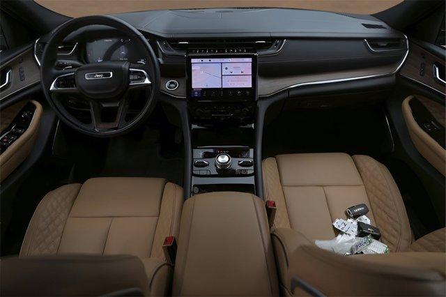 Photo of 2024 Baltic Gray Metallic Clearcoat Jeep Grand Cherokee