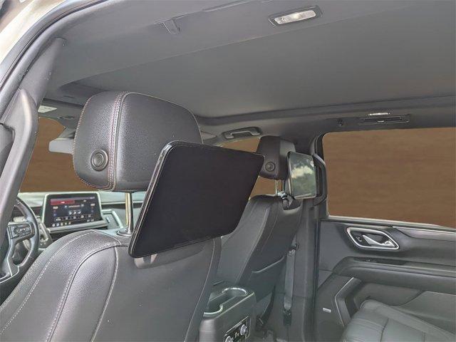 Photo of 2021 Empire Beige Metallic Chevrolet Suburban