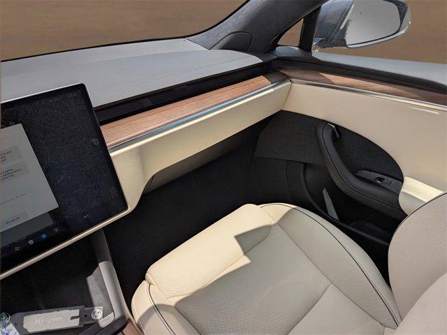 Photo of 2021 Gray Tesla Model S