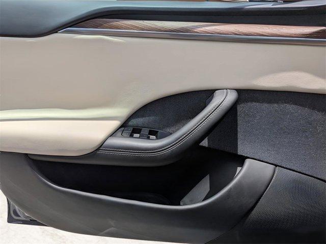 Photo of 2021 Gray Tesla Model S