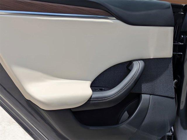 Photo of 2021 Gray Tesla Model S