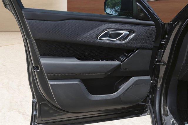 Photo of 2023 Gray Land Rover Range Rover Velar