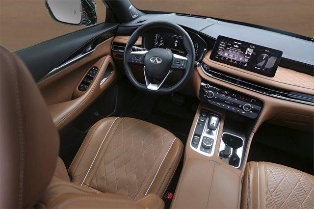 Photo of 2024 Majestic White/Black Obsidian INFINITI QX60