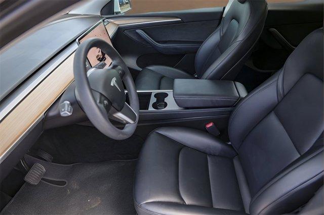 Photo of 2023 White Tesla Model Y