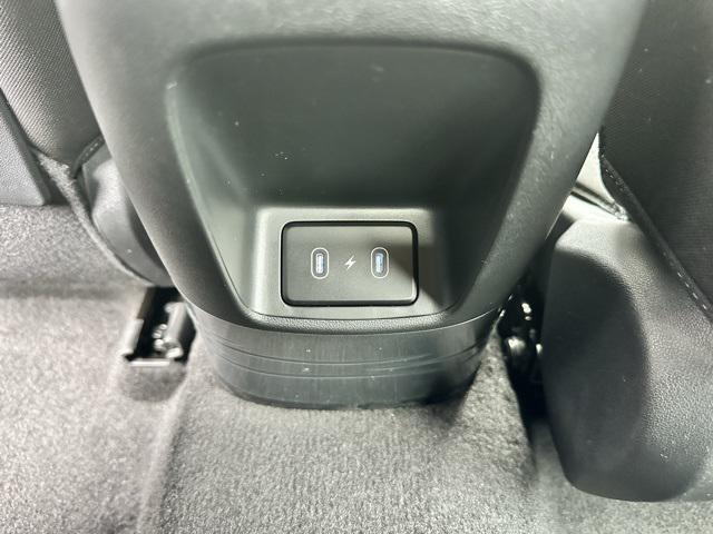 Photo of 2025 Abyss Black Hyundai ELANTRA HEV
