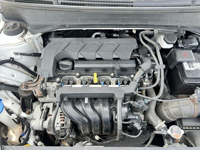 Photo of 2020 Ceramic White Hyundai VENUE