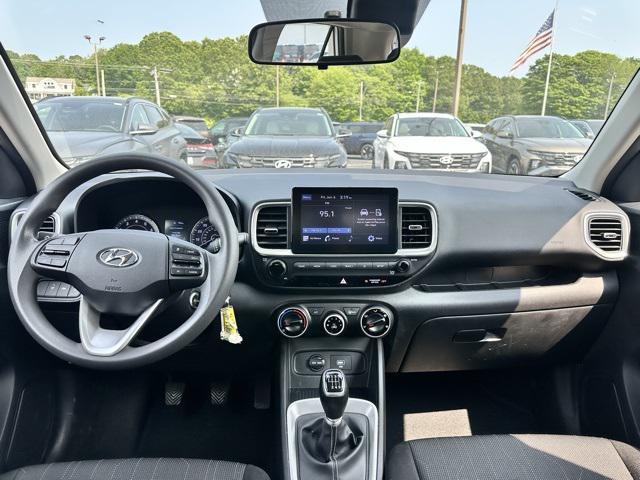 Photo of 2020 Ceramic White Hyundai VENUE