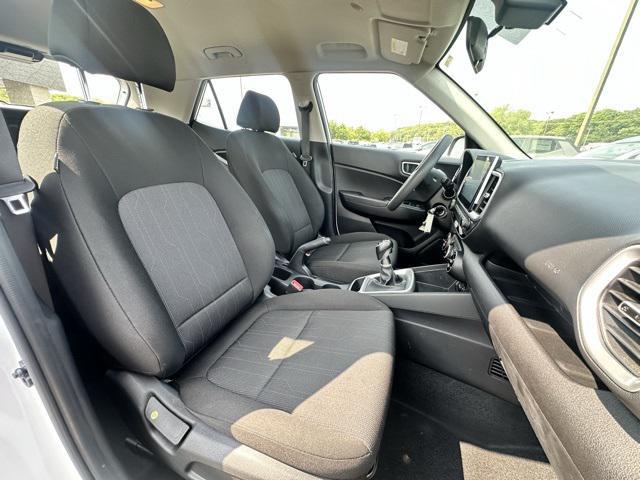 Photo of 2020 Ceramic White Hyundai VENUE