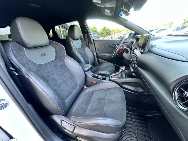 Photo of 2023 Lunar White Hyundai Kona N