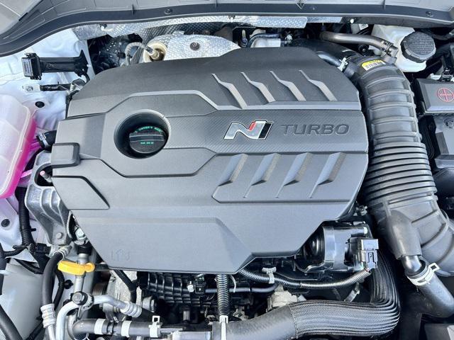 Photo of 2023 Lunar White Hyundai Kona N