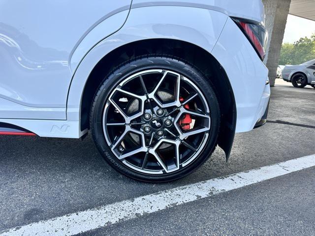 Photo of 2023 Lunar White Hyundai Kona N