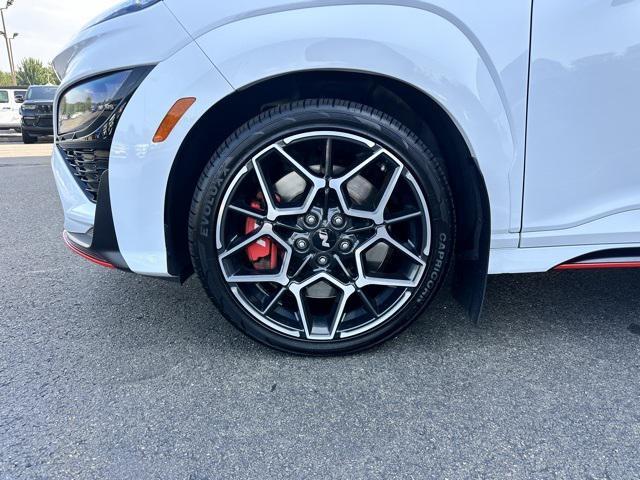 Photo of 2023 Lunar White Hyundai Kona N