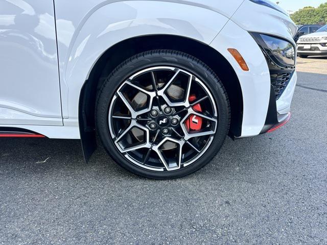 Photo of 2023 Lunar White Hyundai Kona N