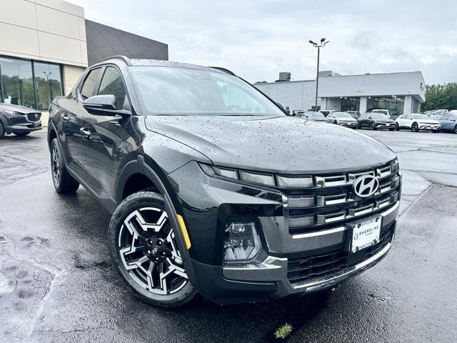 Photo of 2025 Phantom Black Hyundai SANTA CRUZ