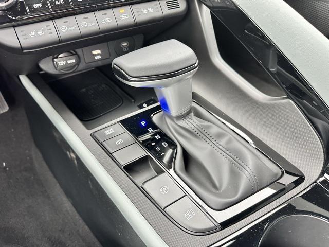 Photo of 2025 Serenity White Hyundai ELANTRA